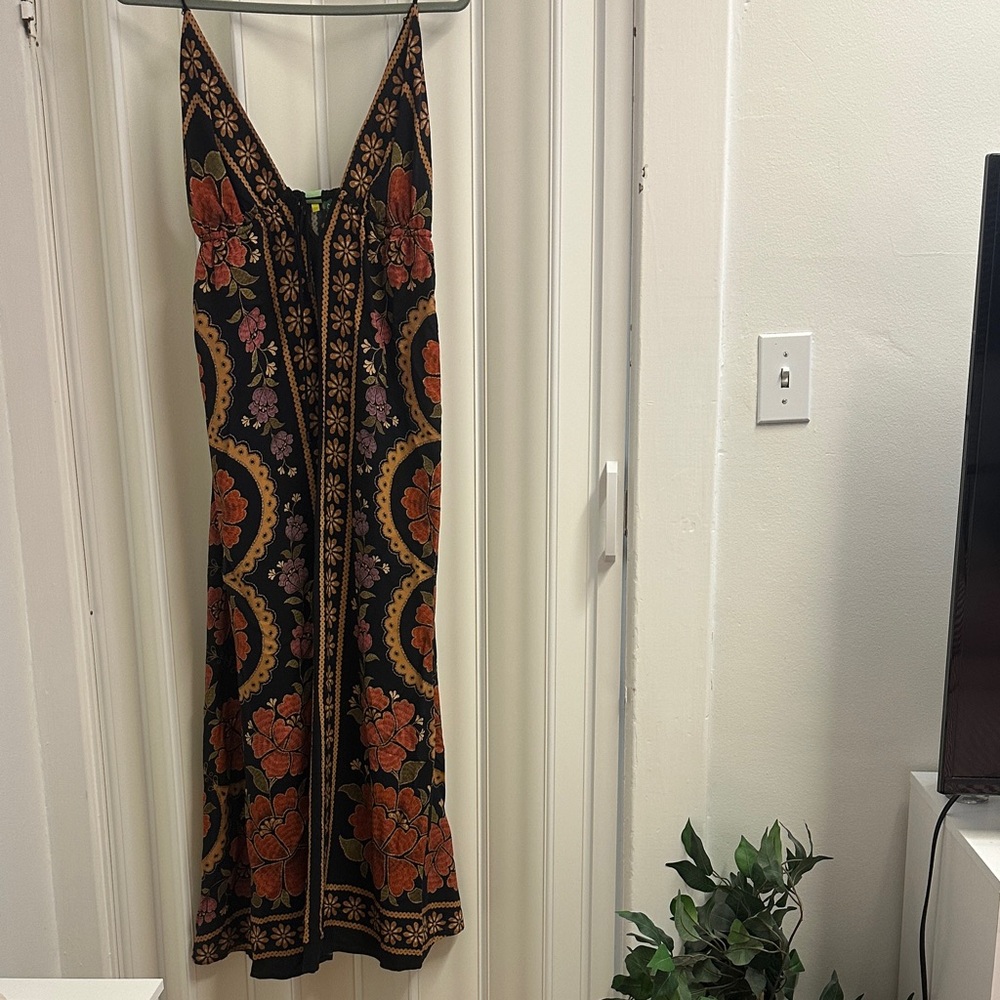 Farm Midi Madalena black (L) never used with tag